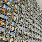 Berbagi Kebahagiaan, H. Her Bagikan Uang Tunai di Paket MBG Siswa